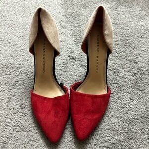 Red & beige closed heels